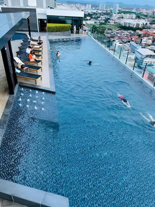 Appartement Pattaya, Location With Infinity Pool *