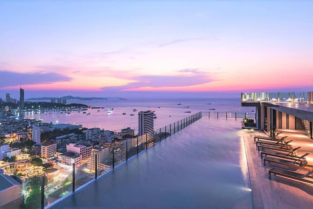Appartement Pattaya, Location With Infinity Pool *